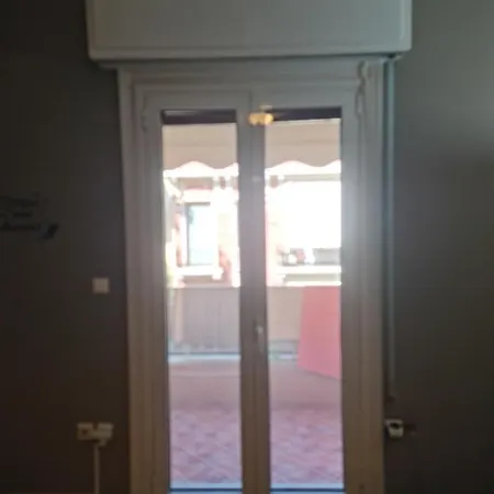 Full-apartment-near-athens-center Atene